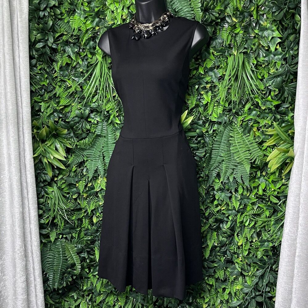 VINCE Dress Women 6 Black Sleeveless Sheath Pleated Career Round Neckline 2241